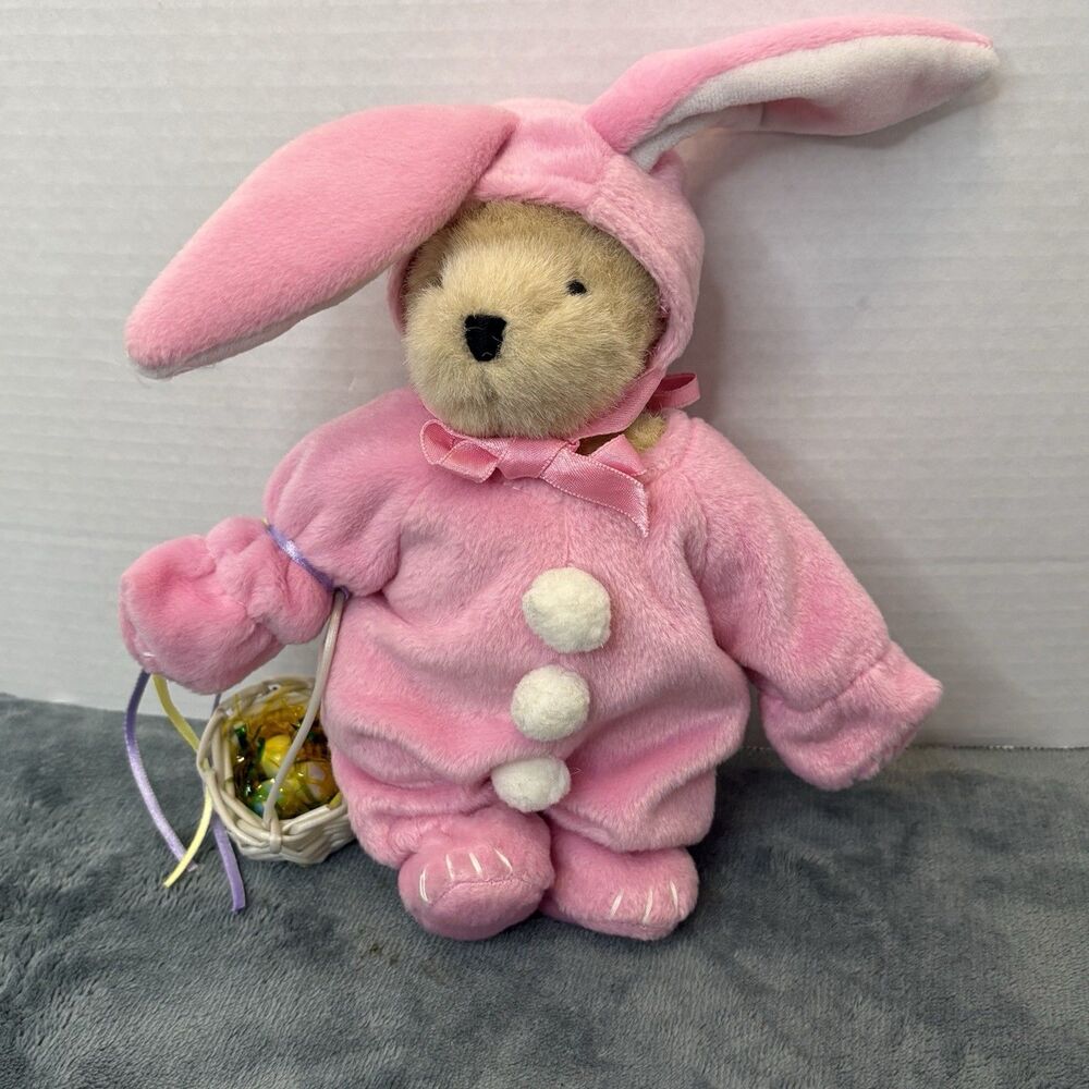 1982 NABCO Muffy Vanderbear in outfit 1991 DOWN ON THE FARM PINK BUNNY